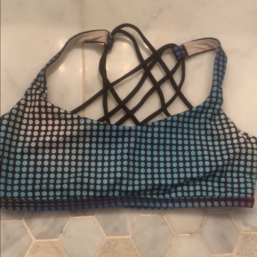 sports bra